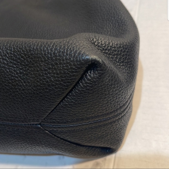 "SOLD" MICHAEL Michael Kors black Jet Set shoulder bag - Picture 10 of 10